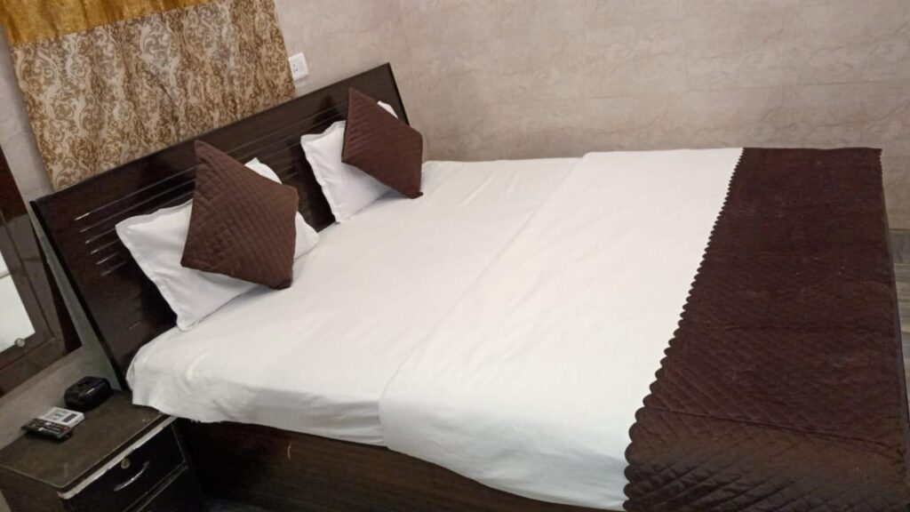 Stays Near Kashiviswanth in Varanasi